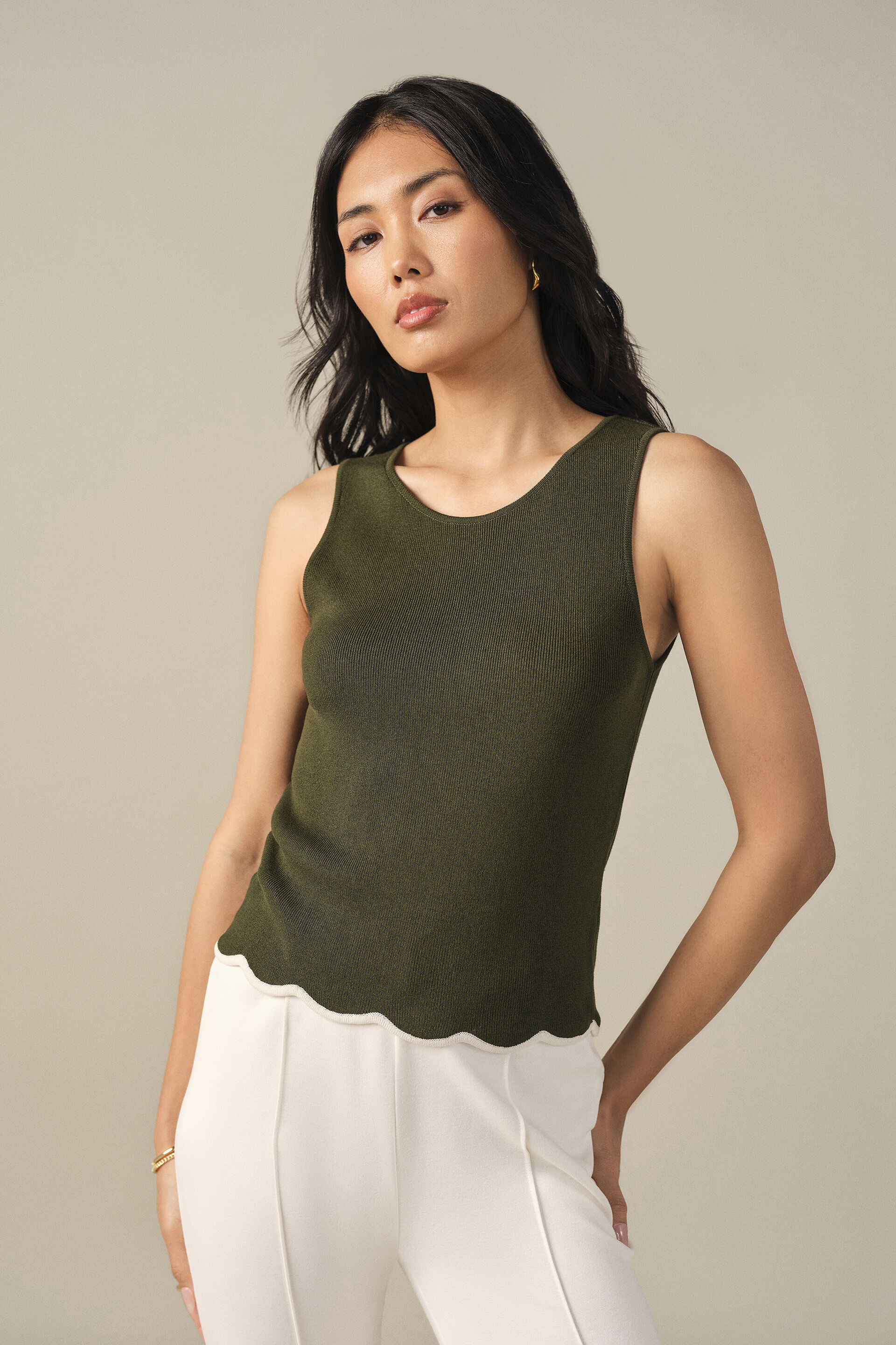 Scallop Hem Tank Top in Olive